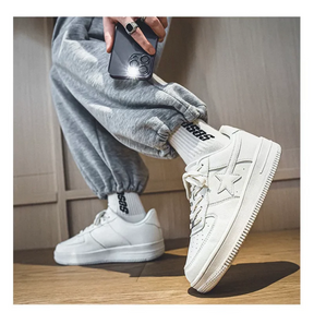 ‘‘Y2000 STARS“ TRIPLE WHITE SNEAKER